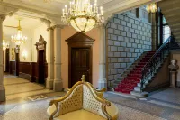Schloss Lieser, Autograph Collection - parking