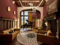 Faubourg 21 Hotels near Train World