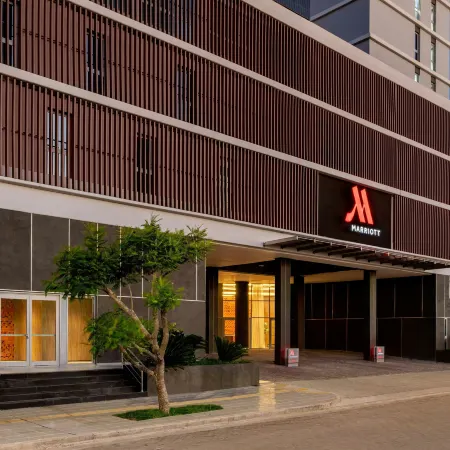 Marriott Corrientes فنادق في كورينتس