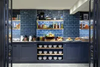The George - breakfast
