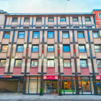 Leonardo Hotel München City Center ミハエル教会周辺のホテル