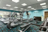 Fairfield Inn & Suites Weirton - parking