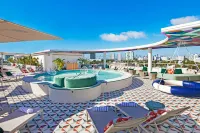 Moxy Miami South Beach - Beach