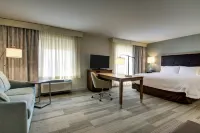 Hampton Inn & Suites Milwaukee West - Pools