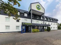 B&B Hotel Düsseldorf-Hilden Hotels near Holthausen