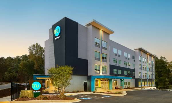 Tru by Hilton Atlanta Northlake Parkway
