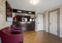 Red Roof Inn Madisonville - parking