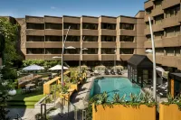 Delta Hotels Quebec - ที่มีสระว่ายน้ำ