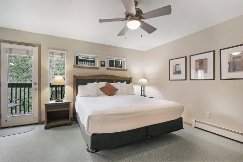 Creekside Frisco Retreat 4 Private Suites, Pool & Hot Tubs 4 Bedroom Condo - Pools