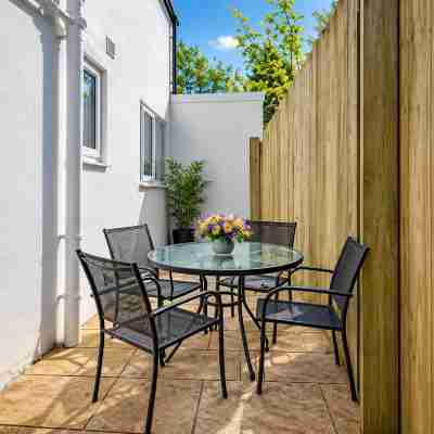Modern 1Br Apartment, Minutes from Cardiff Centre Others