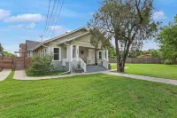 Stay Downtown Waco! Close to Magnolia, Baylor, Cameron Park - Homestays