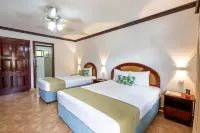 El Tucano Resort & Thermal Spa - ที่มีสระว่ายน้ำ
