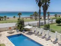 The Beach Hotel - Scenic