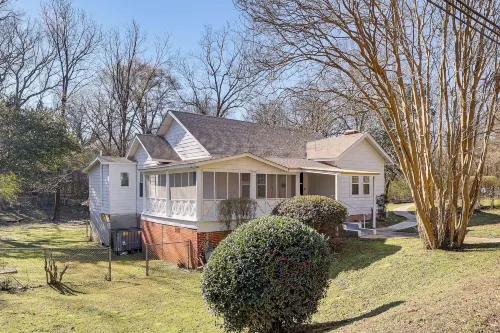 'doris & Susan's Place' - Historic Tuskegee Home - 3-Star