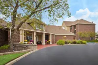 Staybridge Suites Fairborn Daytona East by IHG - Parkplatz