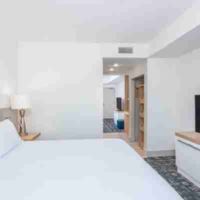 Hilton Garden Inn Cincinnati/Sharonville Rooms