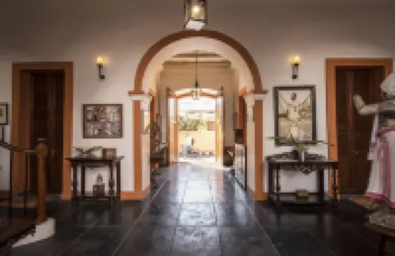 ホテル ドゥ ロリエント ポンディシェリー