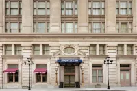 Hampton Inn & Suites Baltimore-Inner Harbor Hotels near Inner Harbor
