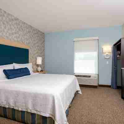 Home2 Suites by Hilton Charlotte University Research Park Rooms