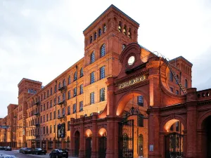 Vienna House by Wyndham Andel's Lodz