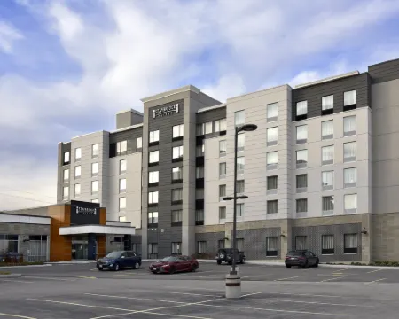 Staybridge Suites WATERLOO - ST. JACOBS AREA by IHG Hoteles en Woolwich