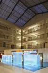 Embassy Suites by Hilton Cleveland Beachwood - parking