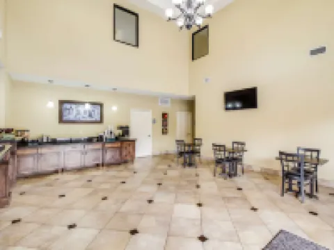 湯博爾美洲最佳價值套房酒店 湯博爾酒店