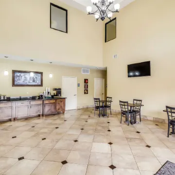 Americas Best Value Inn and Suites Tomball