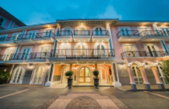 ラ プティット サリル スクムビット トンロー 1 Avenue 61 Condominium周辺のホテル