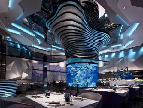 Azure Hotel Pattaya Отели рядом с достопримечательностью «Пешеходная улица Паттайя»