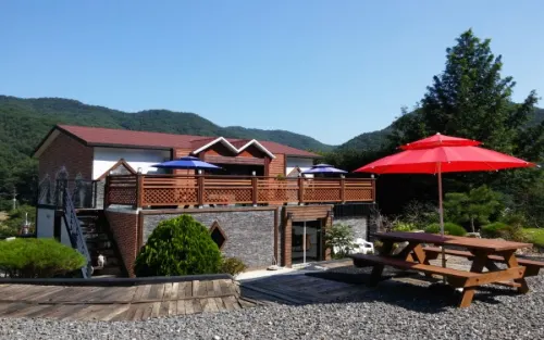 Hoengseong Solip Iseul Pension - 家庭旅館