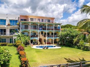 3-Bedroom, 2-Bath Beachfront Condo with Pool