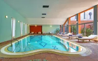 Regina Isabella-Resort Spa Restaurant - Romantic