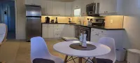 2 Bdrm, Kitchen, Laundry, Weekly - Monthly Hotels in Richmond Hill