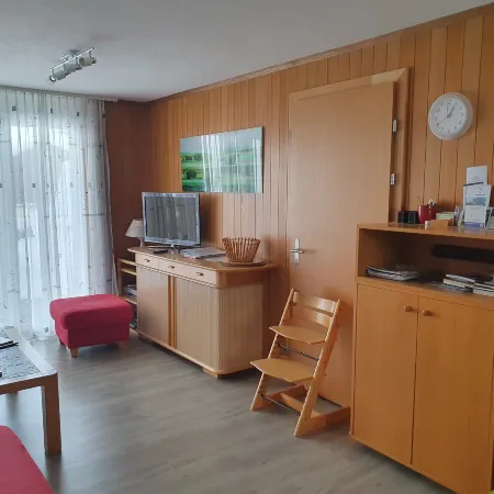 Elfe - Apartments: Three-Bedroom Apartment for 6 Guests with Patio