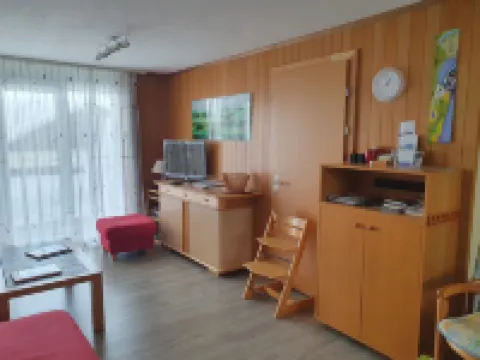 Elfe - Apartments: Three-Bedroom Apartment for 6 Guests with Patio