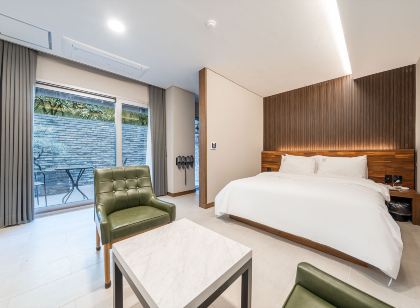 Namyangju Zenith Hotel & Unintel