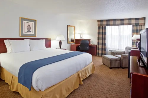 Holiday Inn Express & Suites Alliance