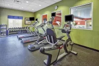 Holiday Inn Express & Suites Dayton South - I-675 Hotels in Sugarcreek Township