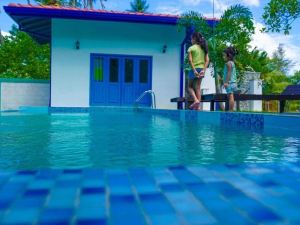 Charming Villa with Pool, Near Beach, Sri Lanka