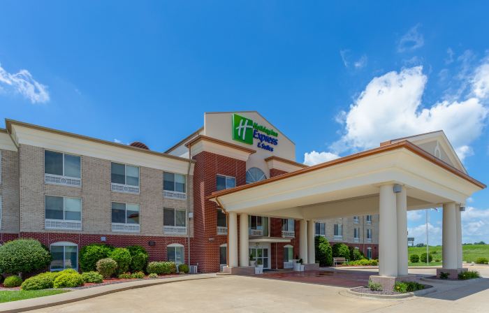 Holiday Inn Express & Suites VANDALIA by IHG