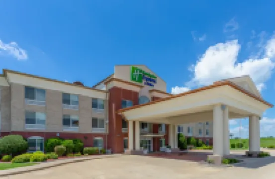 Holiday Inn Express & Suites VANDALIA by IHG