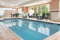 Comfort Inn & Suites Cuyahoga Falls - Akron Hotels in Akron