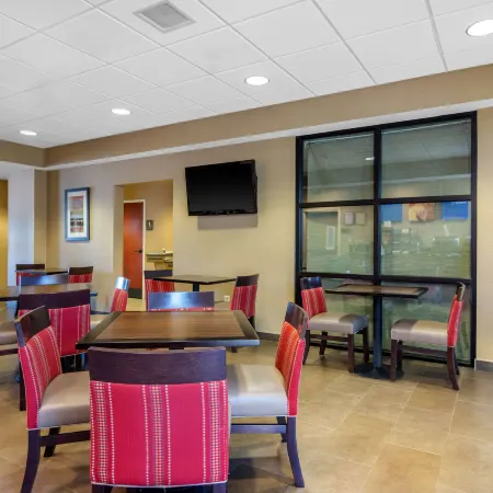 Comfort Inn & Suites