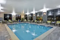 Hampton Inn & Suites Detroit/Warren - Pools