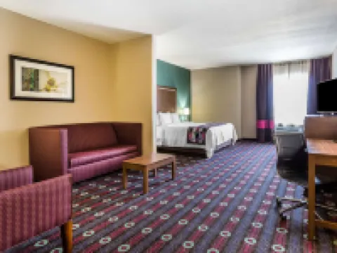 Comfort Inn & Suites Newcastle - Oklahoma City Hotels in McClain County