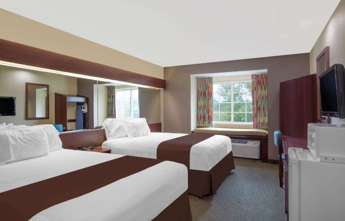 Microtel Inn & Suites by Wyndham Meridian
