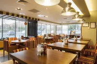 Wrexham Town Centre Hotels in Llantysilio