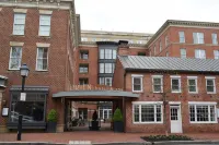 أرتشر هوتل أولد تاون أليكساندريا Hotels near Little Theatre of Alexandria