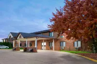 Howard Johnson by Wyndham Waterloo/Cedar Falls Hotels in Waterloo